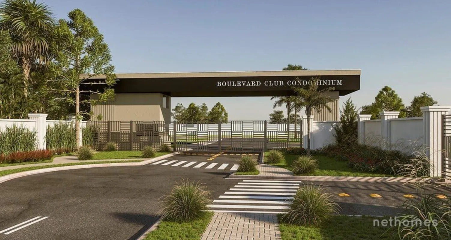 O Residencial Boulevard Club Condominium é fechado e possui 102 lotes com área t...