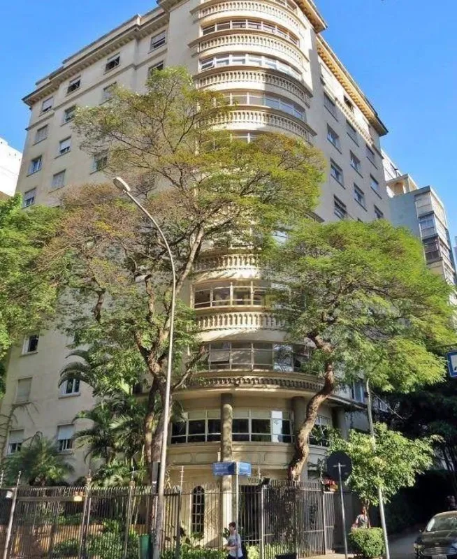 Edifício Versalhes | Higienópolis São Paulo450 m² | 4 Quartos | 2 Suítes | 1 Apa...