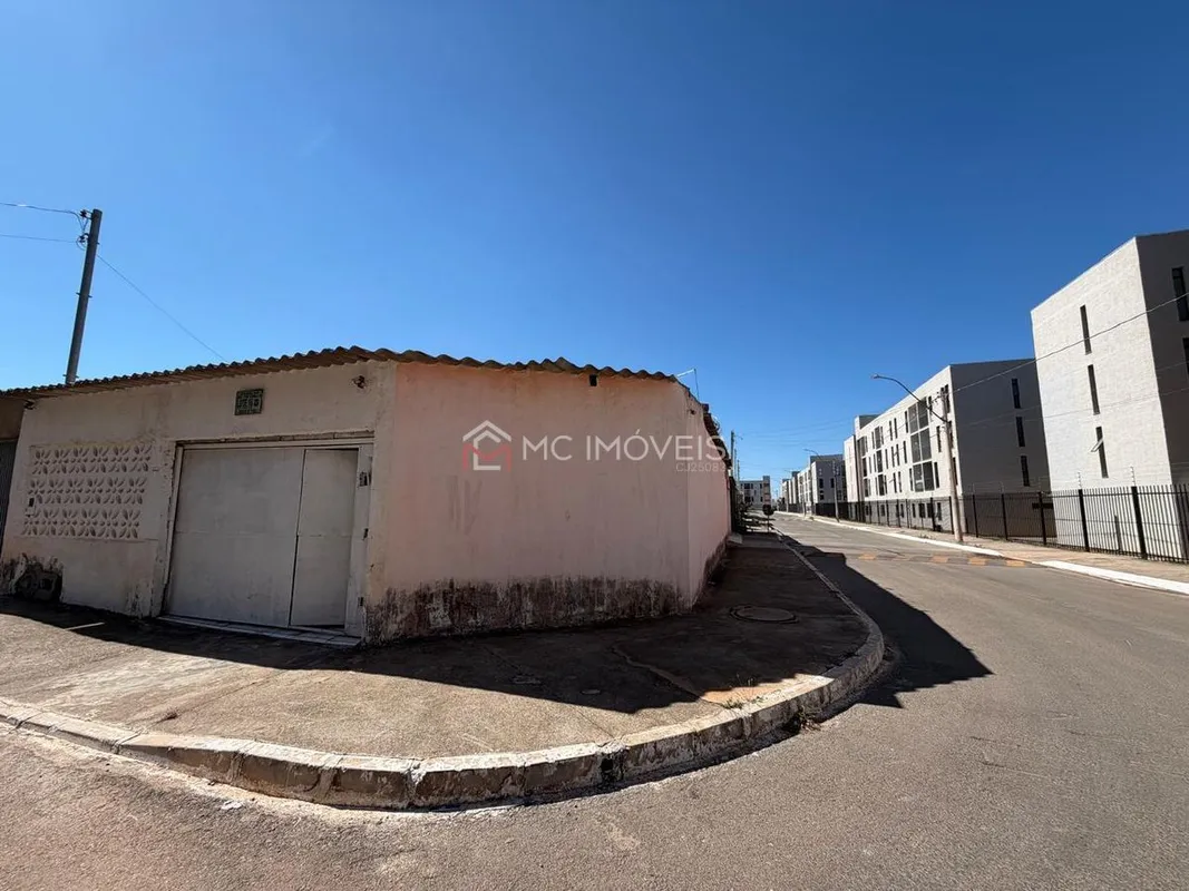 Casa à Venda no Sol Nascente Trecho 2 | Lote de Esquina | 2 Quartos | Toda na La...