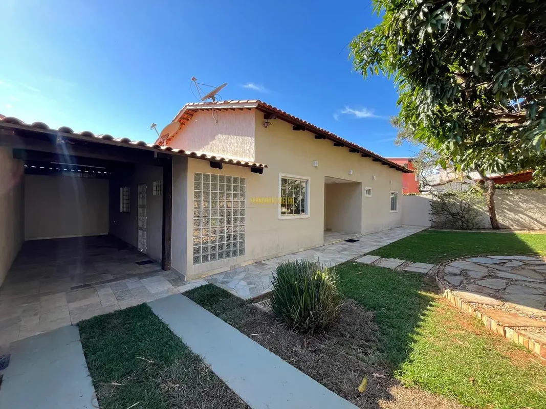 Vendo casa no Condomínio Residencial IpêsExcelente oportunidade para quem busca ...
