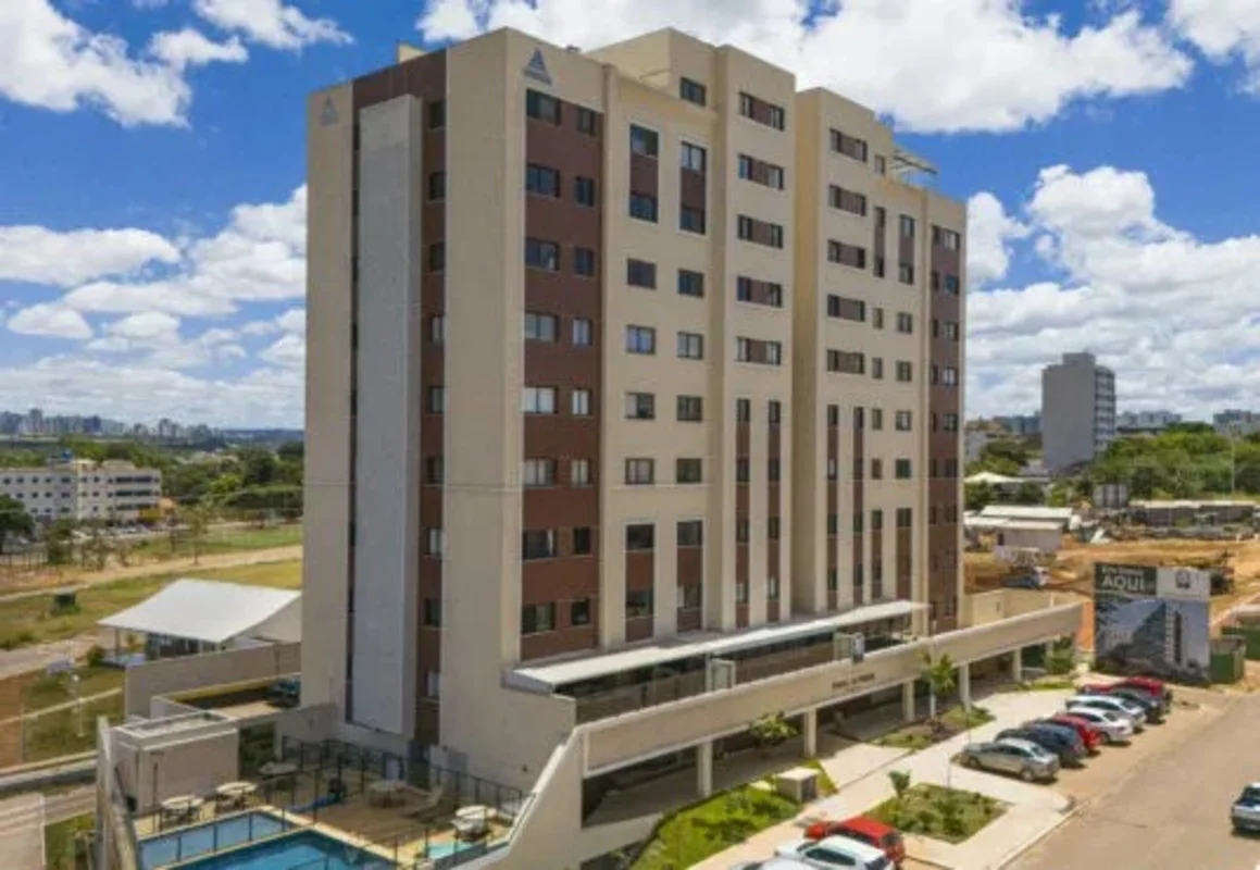 Descubra seu novo lar no Residencial Portal do Parque, no Guara, DF. Este aparta...