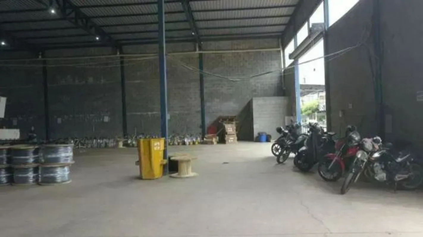 Galpão Disponível para Locação Em Aparecida De Goiânia próximo da Br 153 .1000m2...