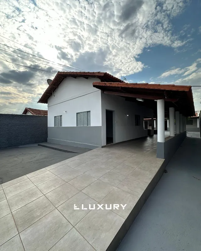  Setor São Judas Tadeu - Goiânia/GO Duas casas em um mesmo lote de 390 m², ideai...