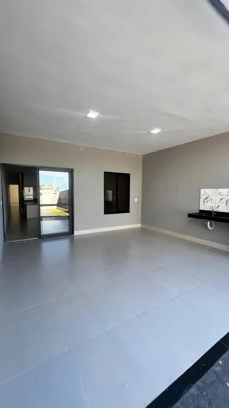  Casa Nova à Venda - Vila São Sebastião, Senador Canedo (GO) Localizada na Aveni...