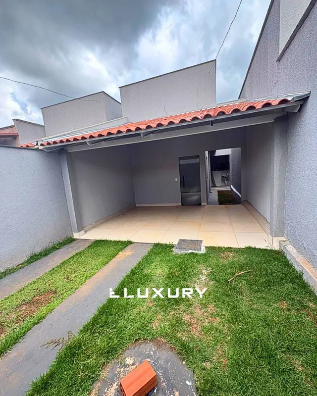  Linda casa no Residencial São Francisco!? 2 quartos bem distribuídos Garagem es...