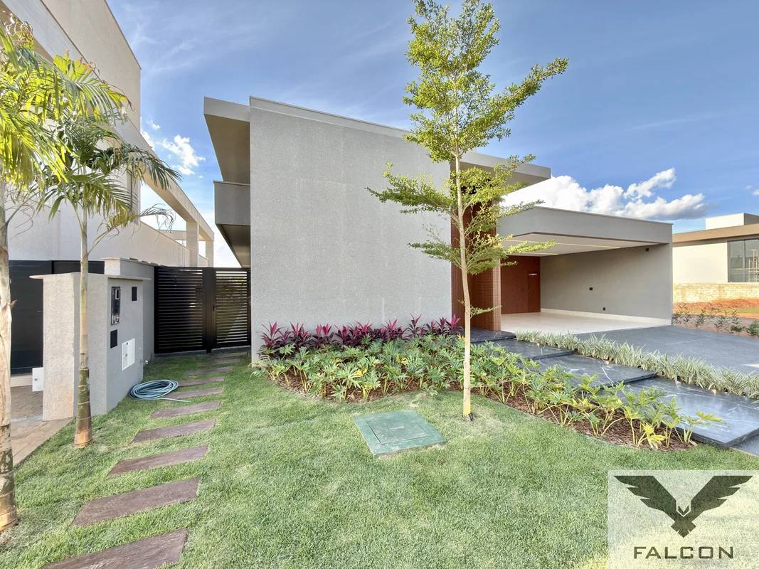 CASA TÉRREA DE ALTO PADRÃO NO JARDINS ITÁLIAArquitetura contemporânea | Nova | P...