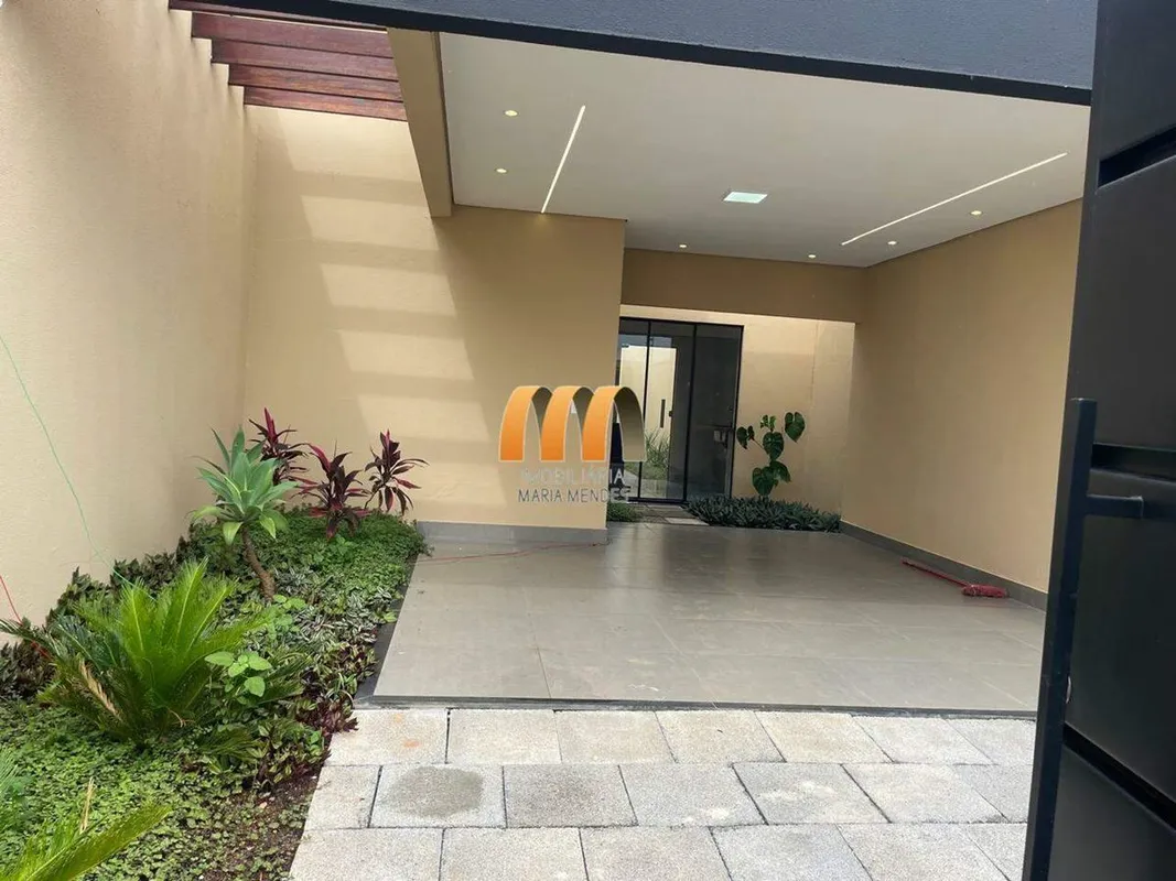 Lote= 150 MTÁrea construída= 105 MT3 quartos, 1 suiteBanheiro socialSala pé dire...
