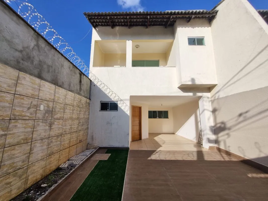 Sobrado à Venda – Conforto, Espaço e Qualidade de VidaEste excelente sobrado reú...