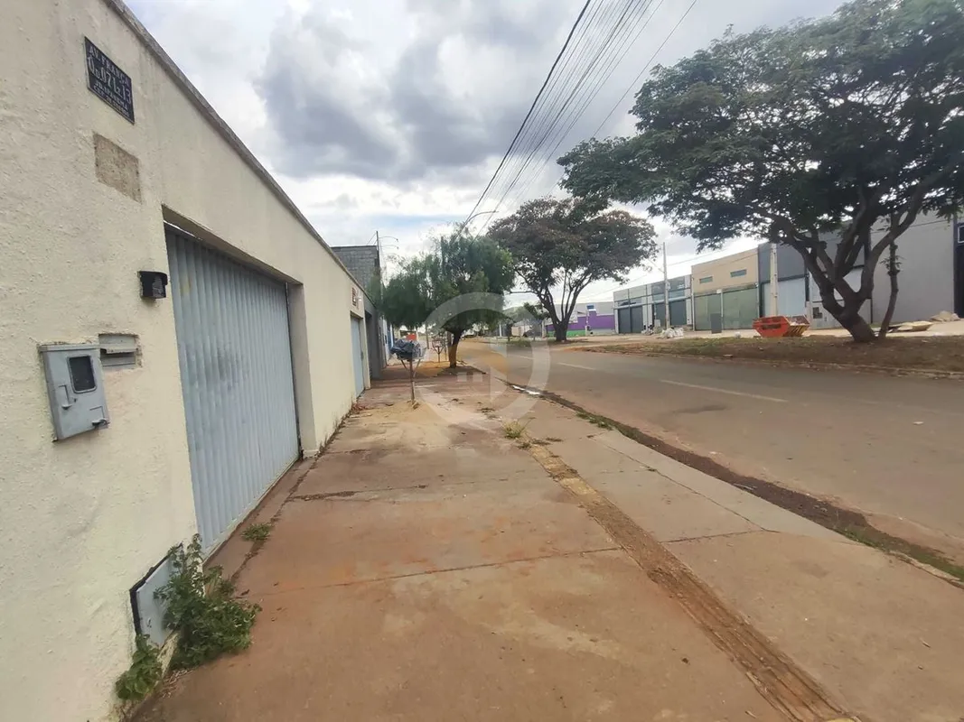 Oportunidade de Compra: Casa no Jardim Ipanema em Goiânia-GOApresentamos uma exc...