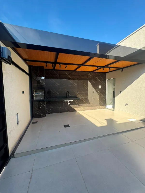 Sobre o Imóvel:Esta casa de alto padrão foi pensada nos mínimos detalhes, unindo...