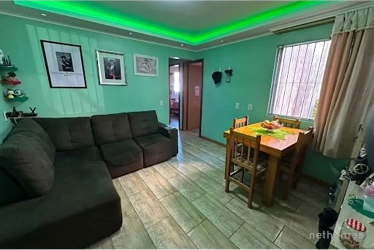 Apartamento à venda em Canoas, Rio Grande do Sul, localizado em condomínio fecha...
