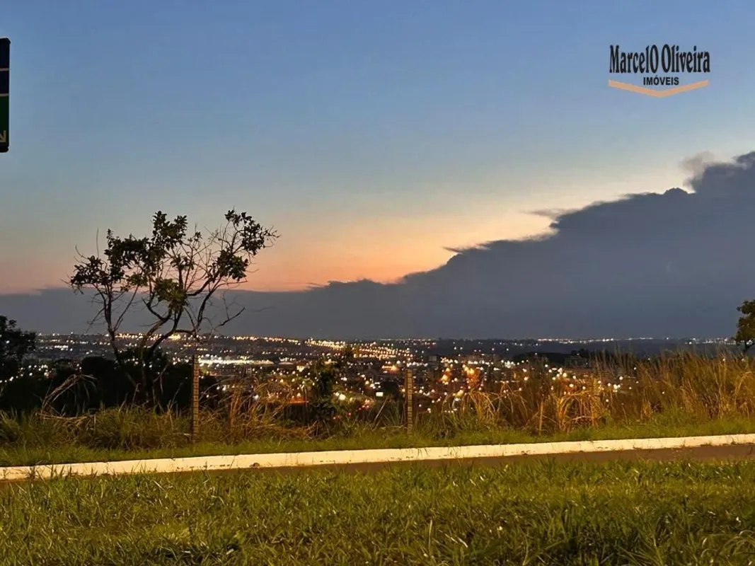 Um dos únicos terrenos vazados no Taquari.Excelente terreno de 993m² à venda no ...