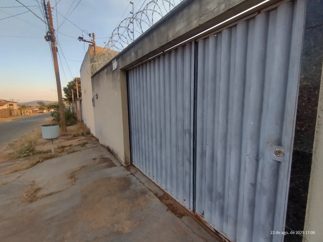Descubra uma casa espaçosa e confortável no Setor Serra Dourada, em Aparecida de...
