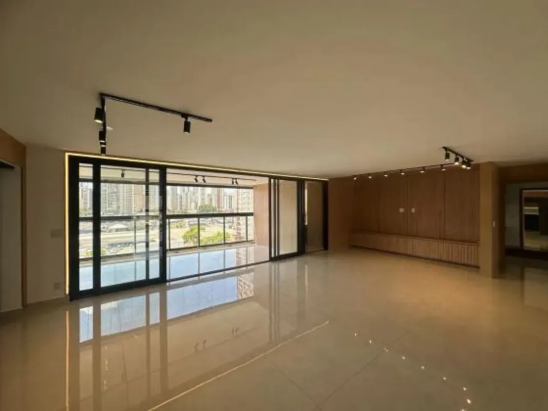 APARTAMENTO Disponível Para VENDA ou Locação Com 4 [Quatro] Suítes?? Localização...
