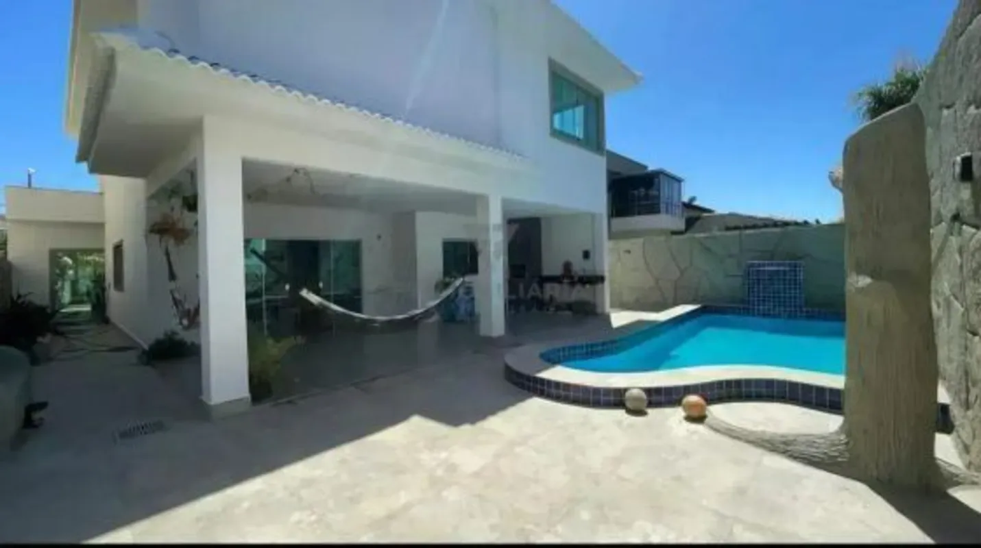 Sobrado com quatro suítes no Jardins Madri 380m2terreno 282m2 de edificação 4 su...