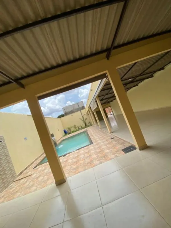 OPORTUNIDADE – ESPAÇO COM PISCINA NO JARDIM CURITIBA IIEspaço versátil residenci...
