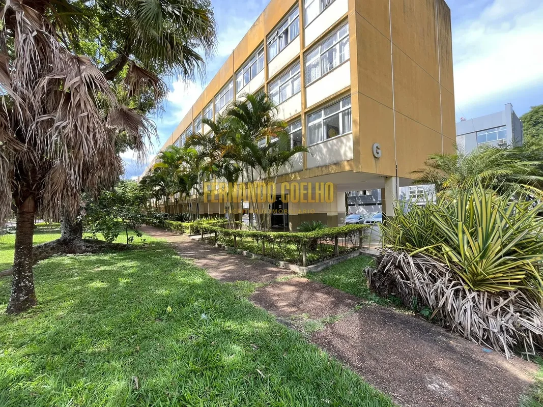 Apartamento à venda na Quadra 409 da Asa Norte, em Brasília - DF, com localizaçã...