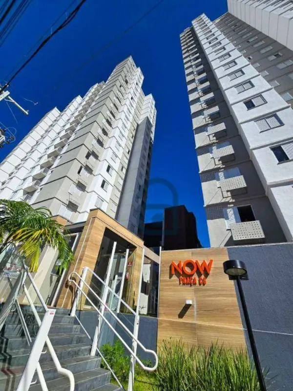 More em um apartamento novo, nunca habitado, que reúne conforto, praticidade e e...