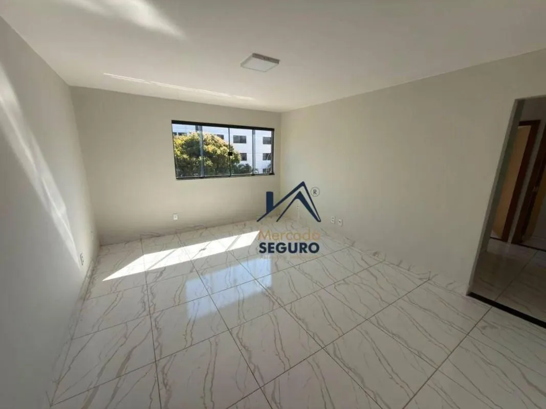 Mercado Seguro Imóveis vende:- SHCES 301 Bloco F Cruzeiro Novo/DF- Apartamento r...