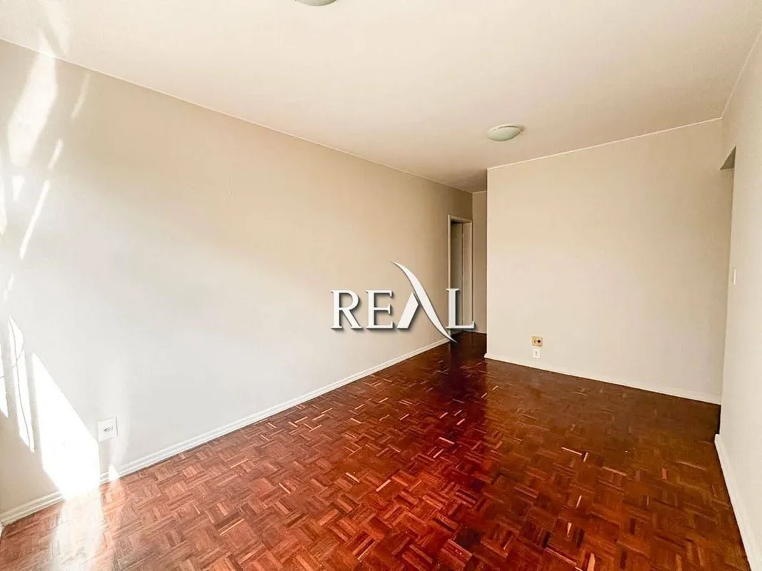 A Imobiliária Real apresenta este excelente apartamento à venda na Asa Sul, Bras...