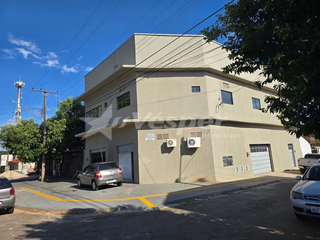 Prédio Comercial/Residencial à venda no setor Novo Horizonte.O imóvel é composto...