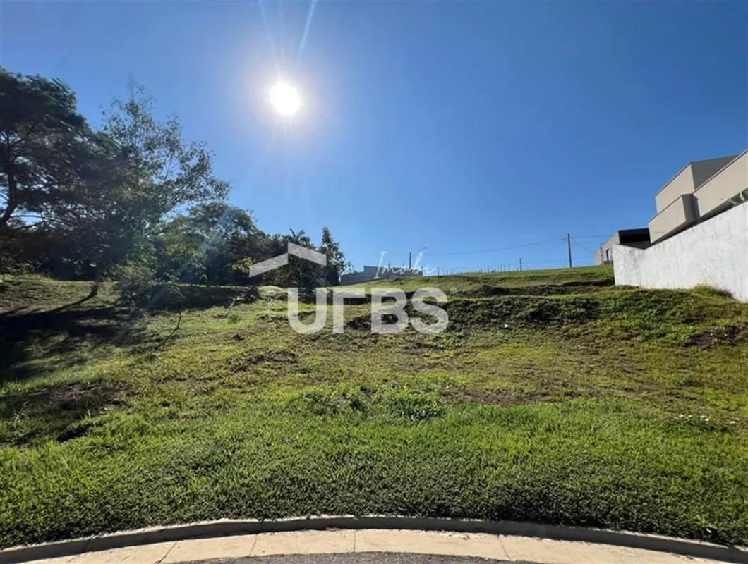COD U-0033800 - Lote exclusivo à venda no Jardins Bolonha. Oportunidade para con...