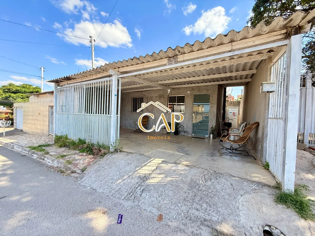 Explore uma casa confortável e moderna na melhor localização de Samambaia Sul, n...