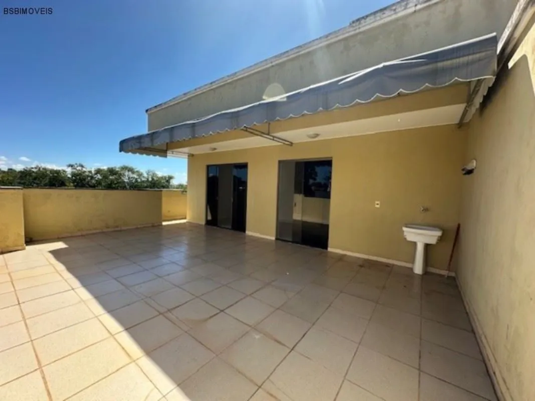 Venha morar em um charmoso apartamento de 1 quarto no Jardim Botânico VI! Com 44...