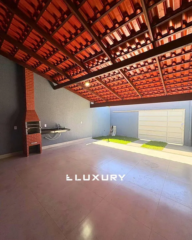 CASA À VENDA - LOCALIZAÇÃO PRIVILEGIADA! Próxima ao Bretas? Conforto, praticidad...