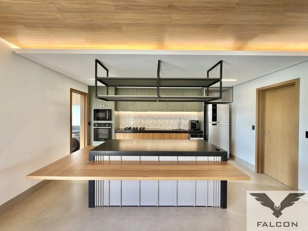 Sobrado Alto Padrão – Jardins Capri230 m² de construção | 250 m² de terrenoSobra...