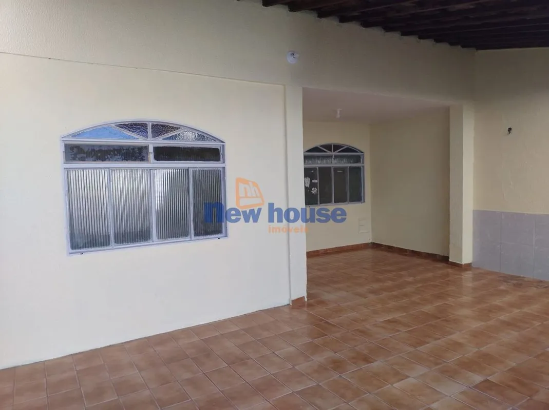 CASA PARA LOCAÇÃO - Taguatinga Norte/DFCasa com 3 quartos, 1 banheiro, área de s...