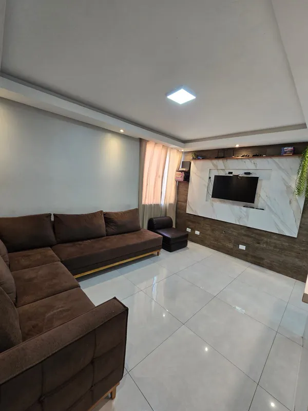 Apartamento reformado, amplo e pronto para morar!Se você procura um apartamento ...