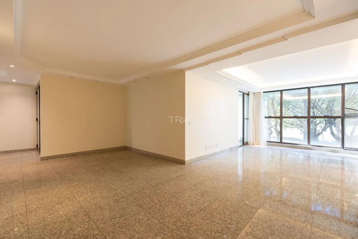 Apartamento com 4 suítes à venda ou para locação na SQS 310, Asa Sul - Brasília....