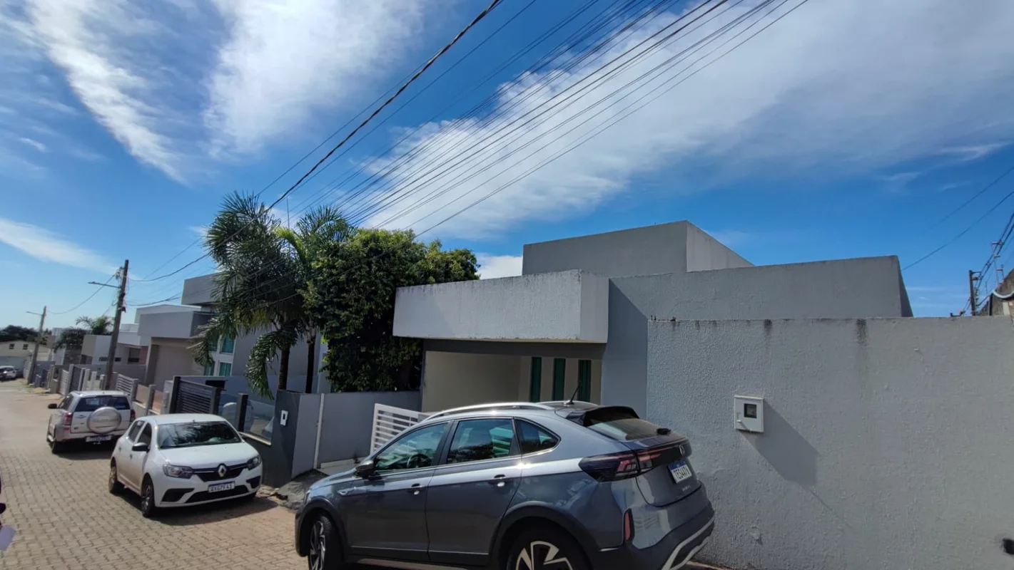 CASA TÉRREA MODERNA À VENDA | ARNIQUEIRAS – DFExcelente oportunidade para quem b...