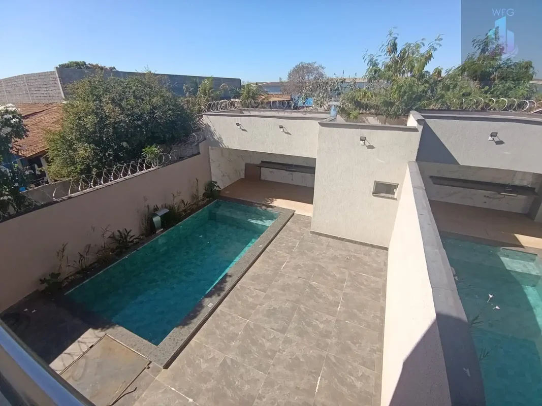 Sobrado de Alto Padrão com Piscina e Suíte Master – A Apenas 7 Minutos do Buriti...
