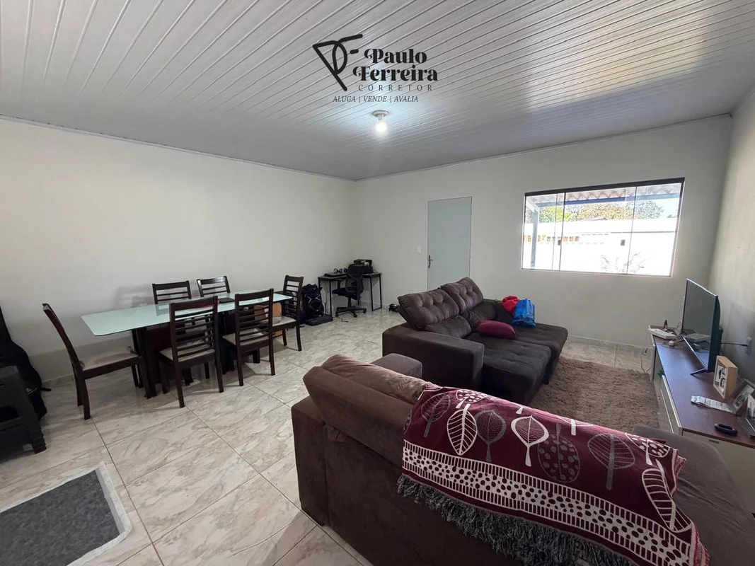 Vendo casa no condomínio villages do sol jardim botânica composta por: •Sala •Co...