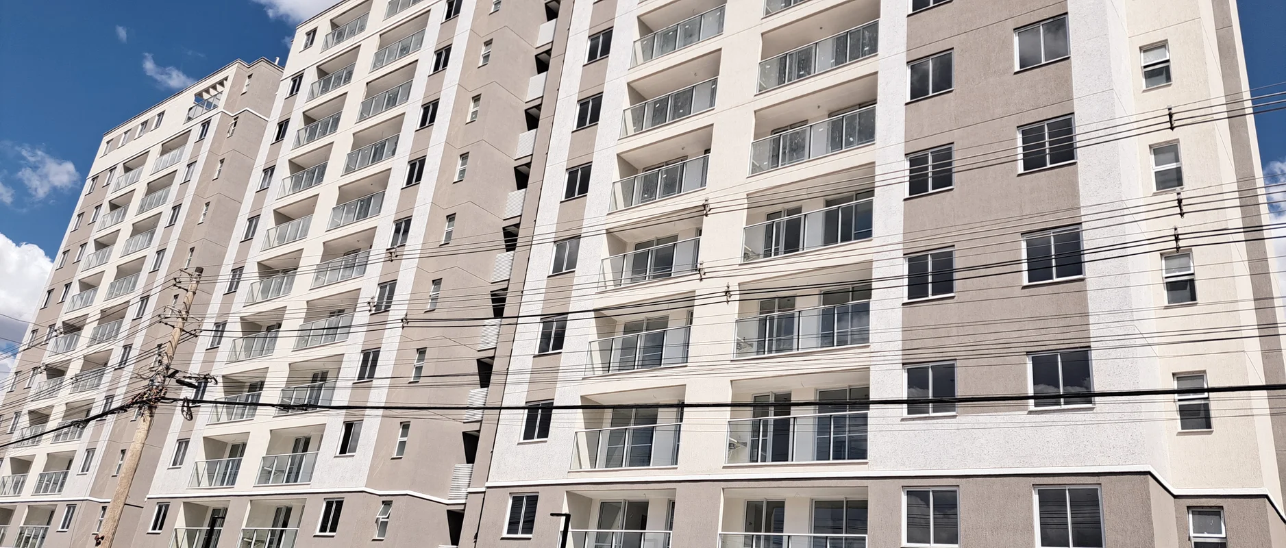 Descubra um apartamento acolhedor na Avenida Águas Claras QS 02, no bairro AREAL...