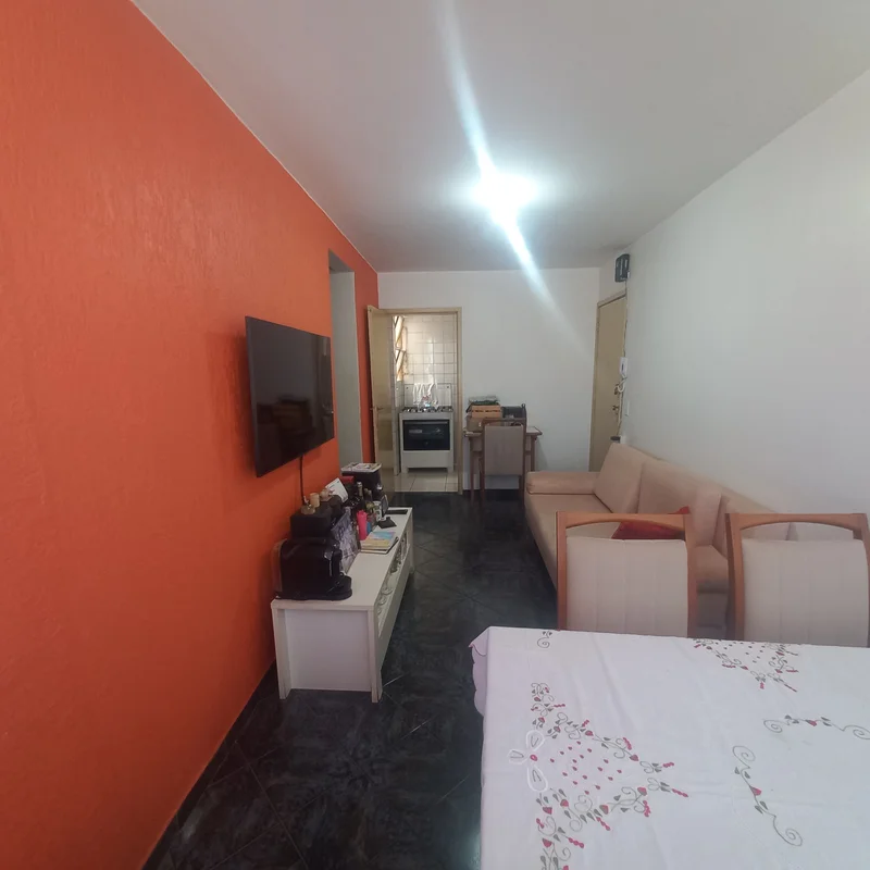 QI 14 - EXCELENTE LOCALIZAÇÃO 2 quartos, sala com varanda integrada, banheiro so...