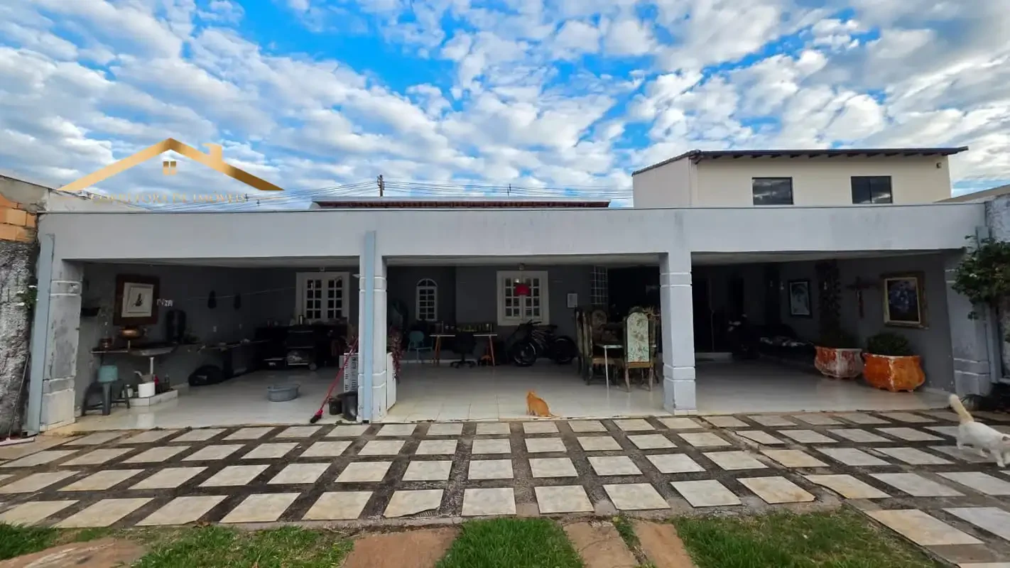  Casa Térrea 3 Qts (1 Suíte) com Financiamento no Cond. Mansões CalifórniaDescri...
