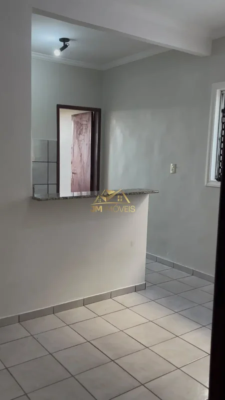 Imagine morar em uma kitnet charmosa no Condomínio Império dos Nobres, em Sobrad...