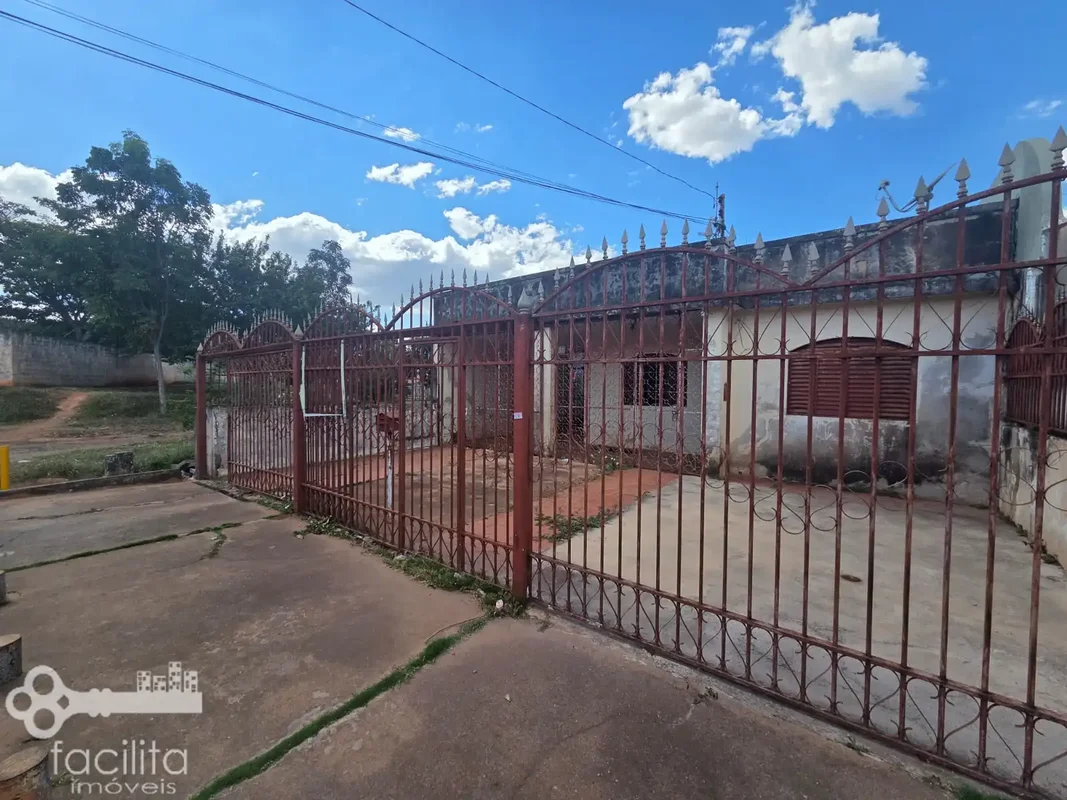 CASA 03 QUARTOS – LOTE 270m² - QUADRA 23 SETOR LESTE GAMACASA COM HABITE-SECasa ...