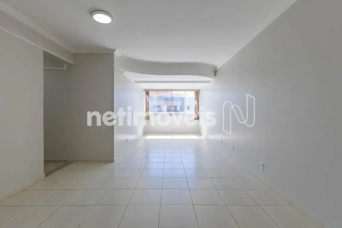 Apartamento com 2 Quartos - Andar Alto - Desocupado - Águas Claras (Edificio Águ...