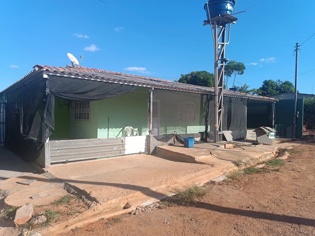 Excelente oportunidade em Paranoá: casa com 3 dormitórios com amplo espaço e fác...