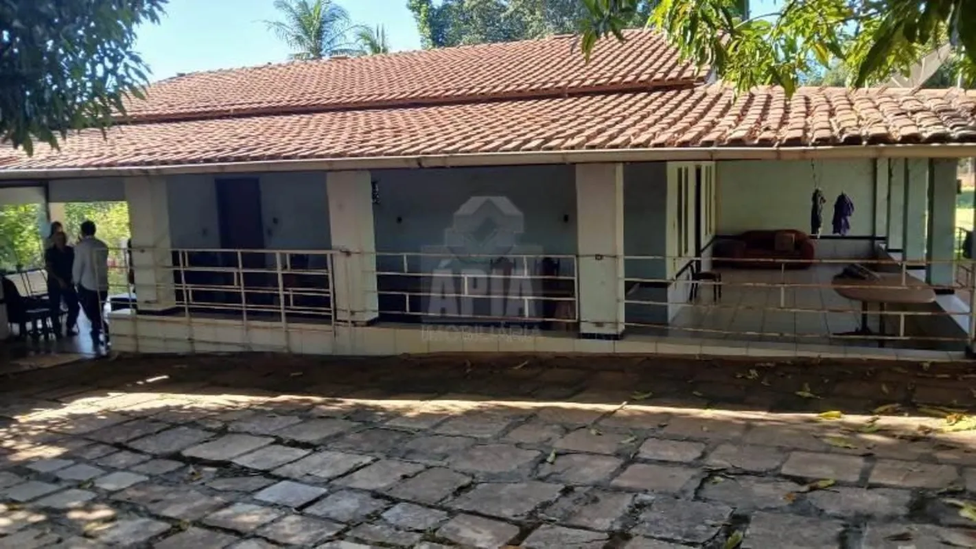 CHÁCARA DE LAZER E EVENTOS COM PISCINA, DORMITÓRIOS MASCULINO E FEMININO, CASA P...