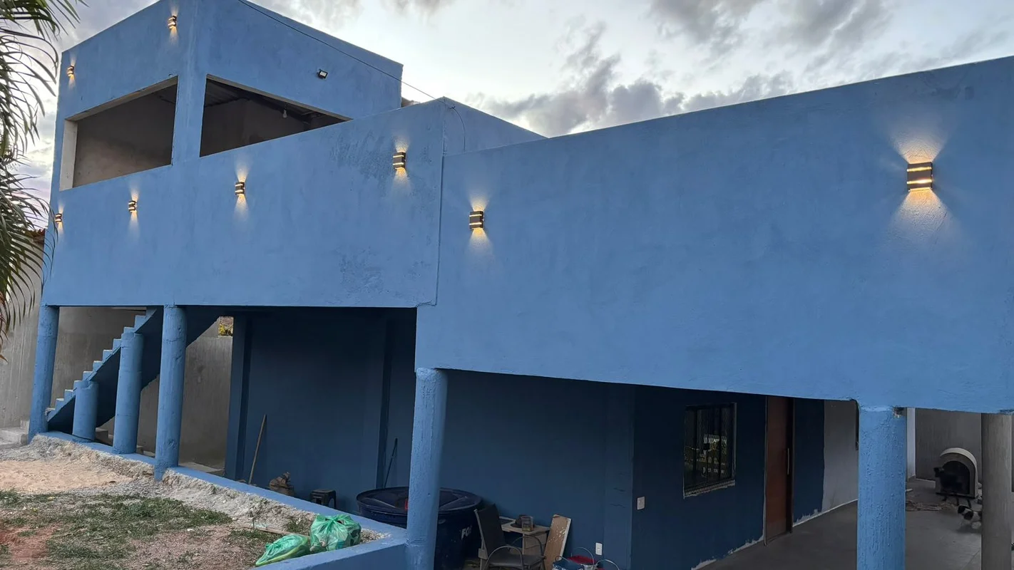 Imagine viver em uma casa confortável e bem localizada no Lago Norte, Brasília, ...