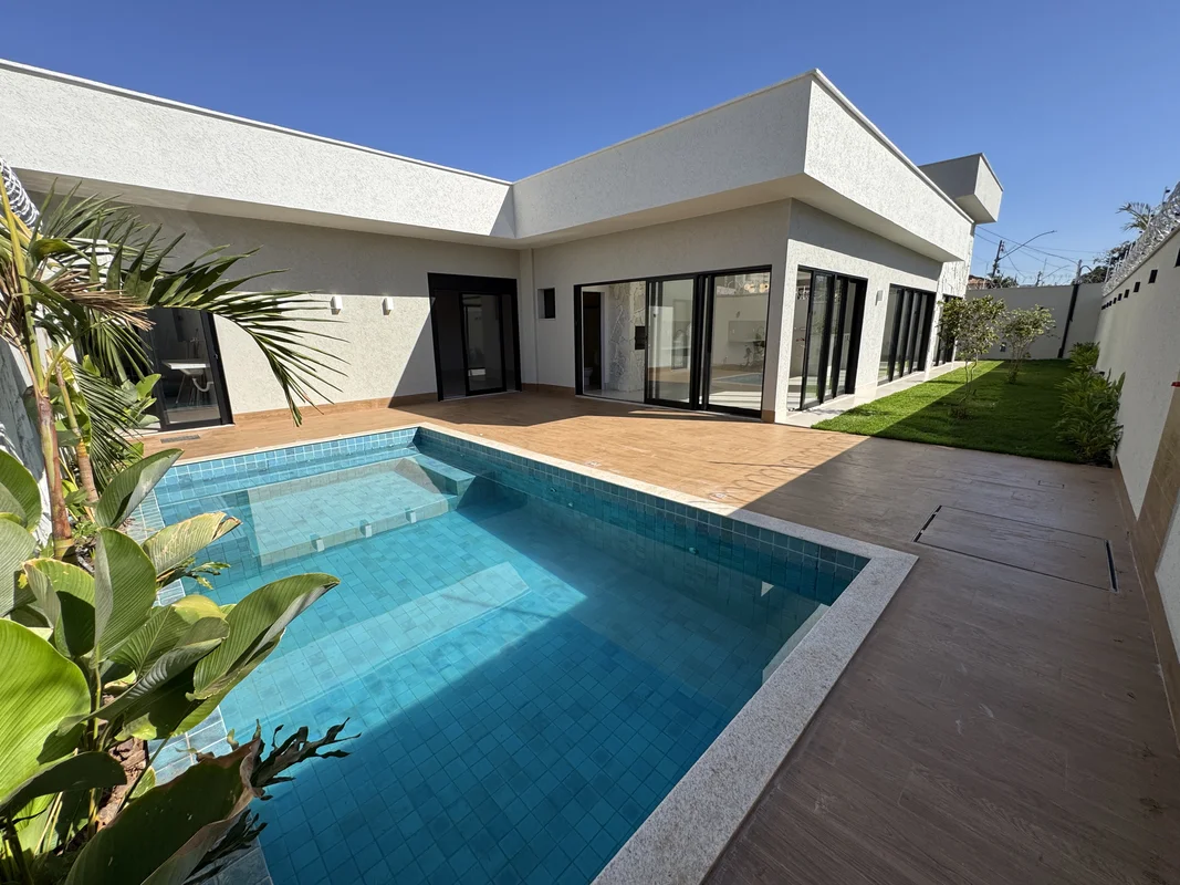 ?? Jardins Atlântico – Casa Alto Padrão ??Casa de alto padrão com 3 suítes plena...