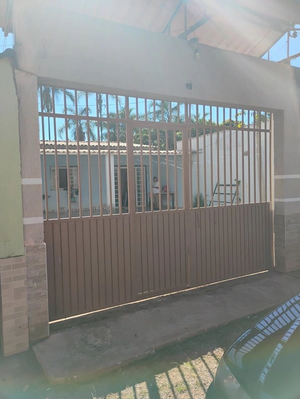 Vendo uma casa, ótima localização no Incra 9. 24/07/26