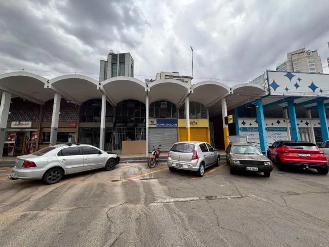 HENRIQUE: 9 8 1 9 8-4 2 4 0 (whatsapp) Vendo Sala comercial de frente no Shoppin...