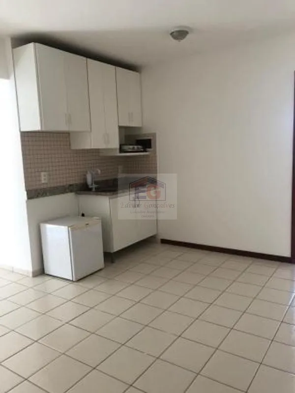  EXCELENTE APARTAMENTO COM DUAS VAGAS DE GARAGEM ED. LÉLITON GONÇALVES - 02 QUAR...