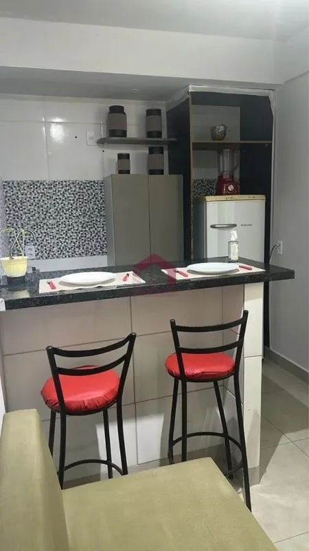 Fernandes & Coelho Imóveis apresenta este apartamento mobiliado de 31m² em Tagua...